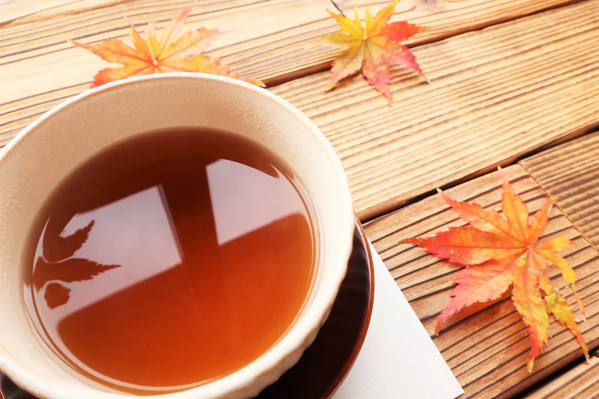 ホット麦茶のすすめ！寒い季節にも水分補給は忘れずに